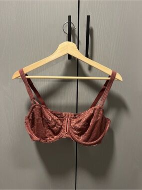 Auden Lace Underwire Bra in Rusty Rose